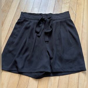 DR2 Black Paperbag Shorts